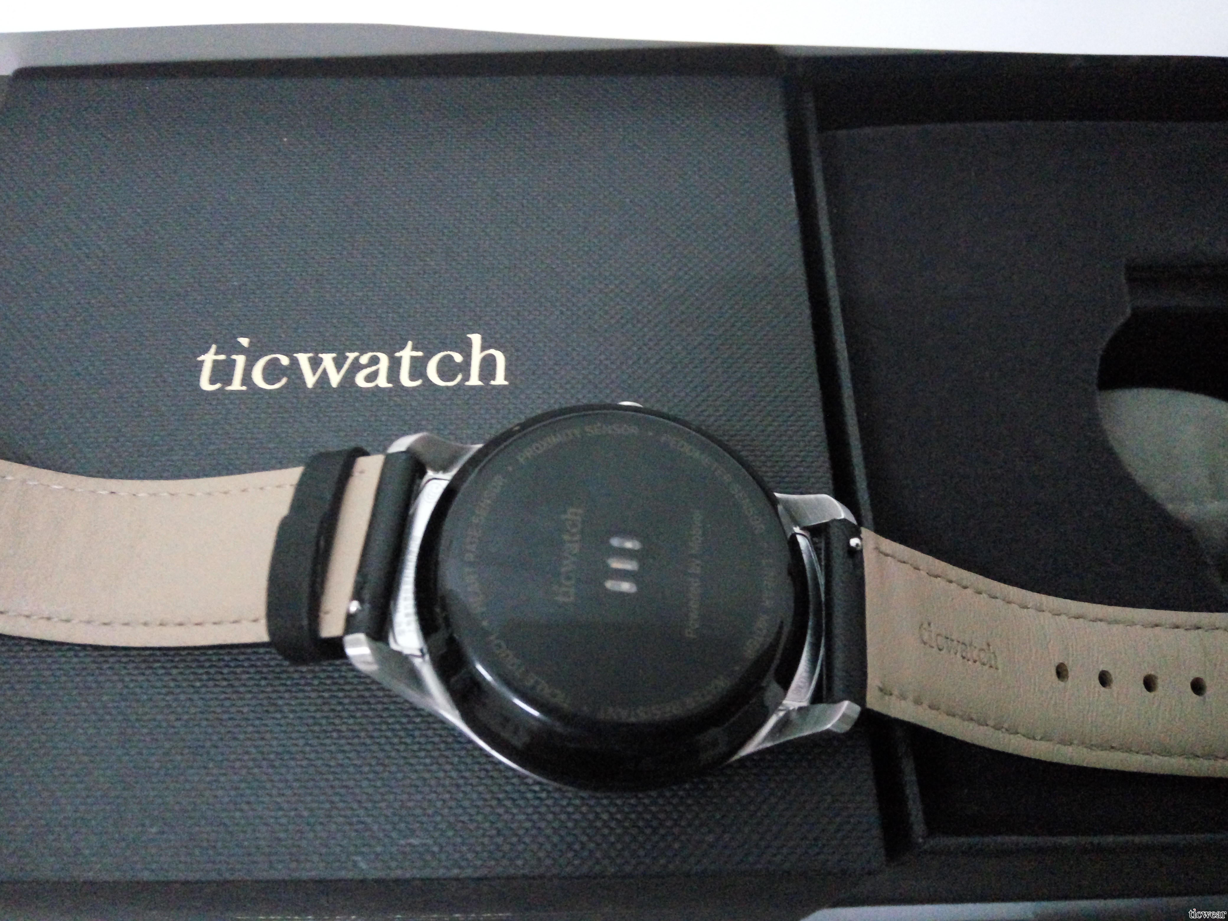 新收到ticwatch2手表评测